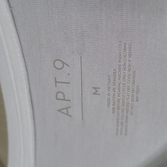 NWT Apt. 9 White Zebra Print Glitter Top Size Medium - Picture 7 of 7